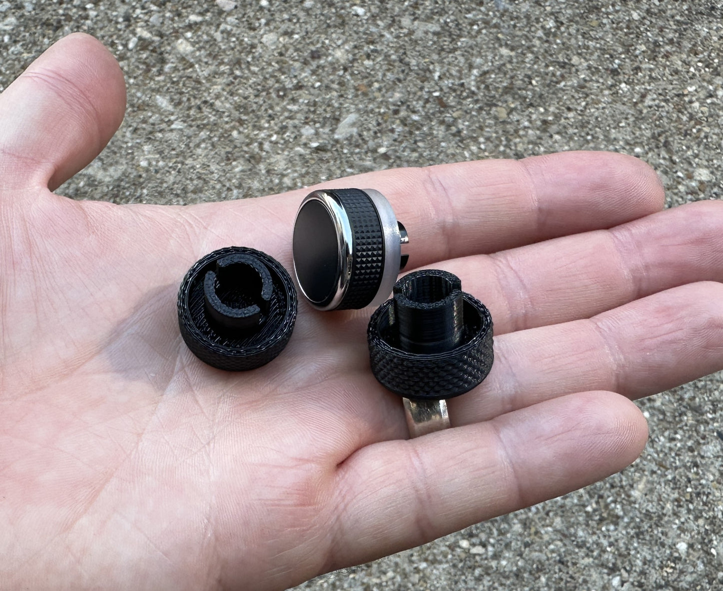 Nissan Radio Knobs (Pair)